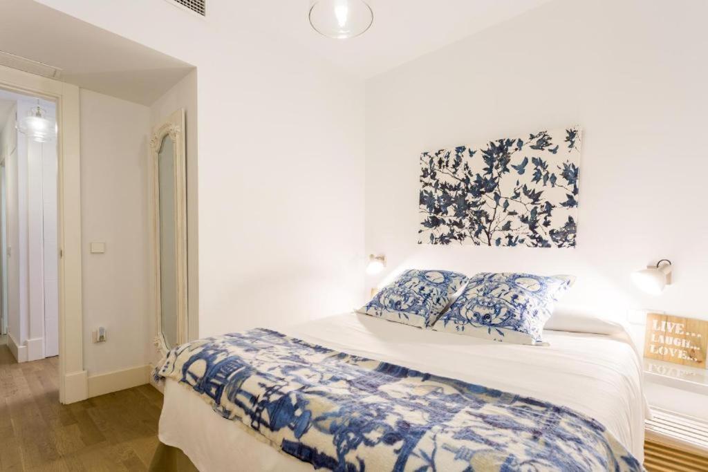 Atrivm San Julian Apartment Sevilla Bagian luar foto