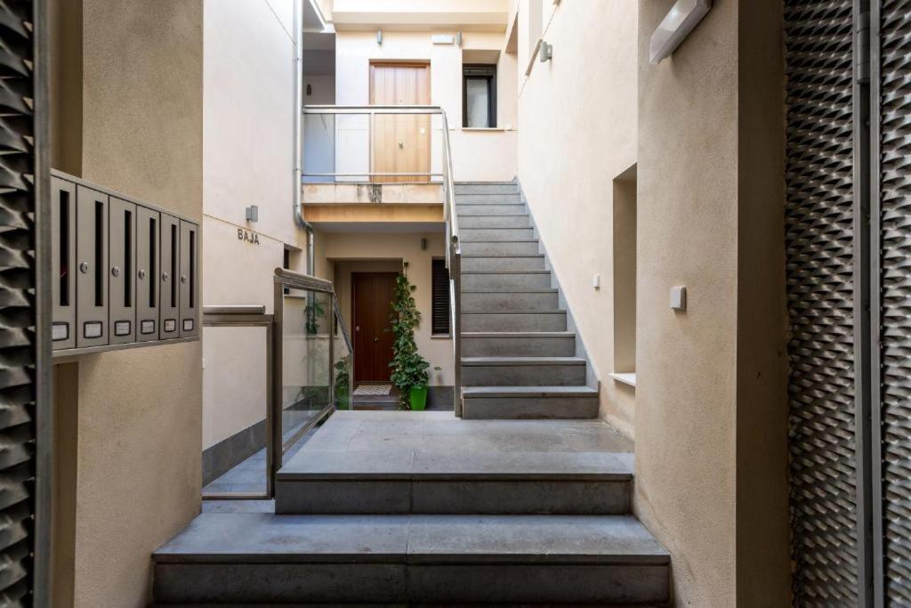 Atrivm San Julian Apartment Sevilla Bagian luar foto